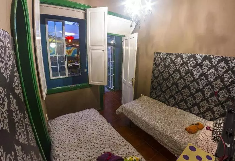 ユースホステル B&b La Laguna