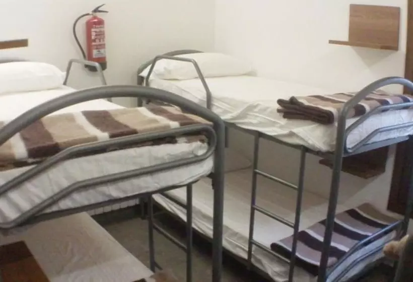 Albergue De Cretas