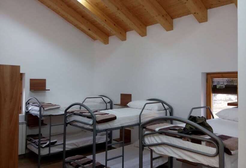 Albergue De Cretas