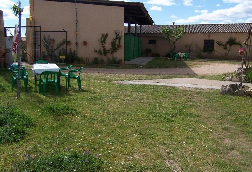 Albergue Turistico Torre De Sabre