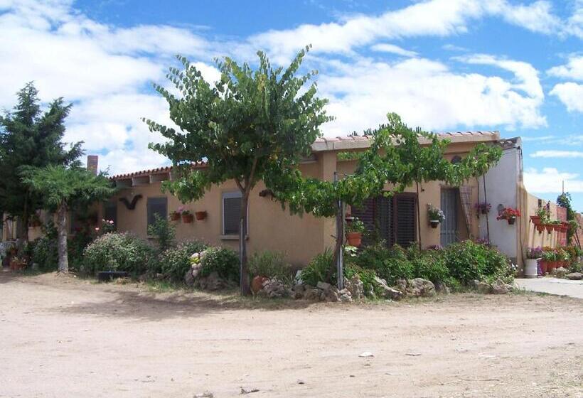 Albergue Turistico Torre De Sabre