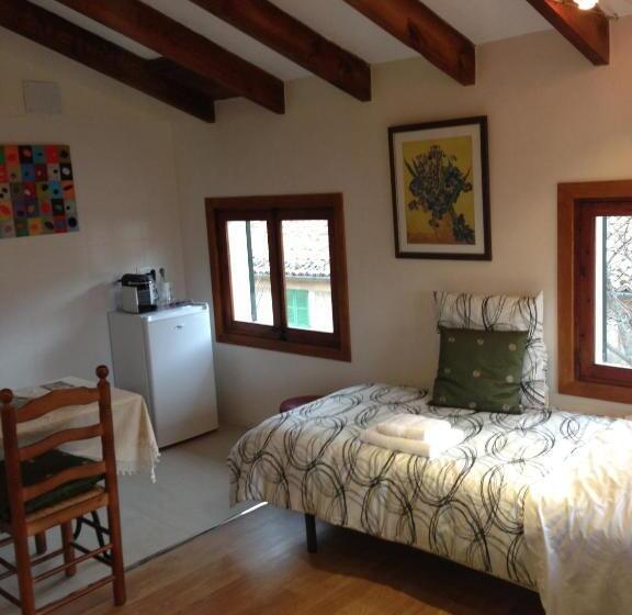 Bed and Breakfast Allotjaments Serra De Tramuntana