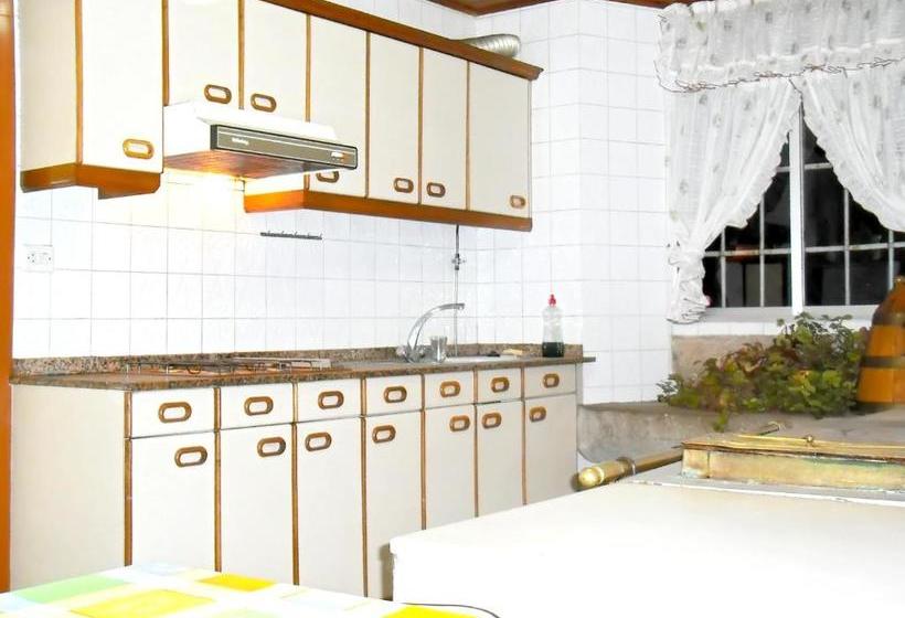 Charming House In Ourol With Mountain View Large Garden