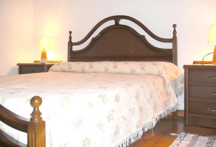 Charming House In Ourol With Mountain View Large Garden