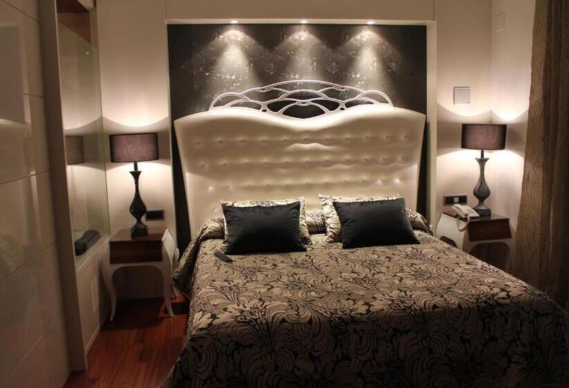 Escuderos Hotel Cruz