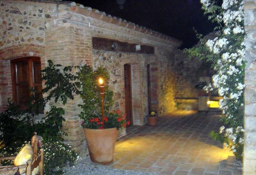 Hotel Can Carbó De Peralada