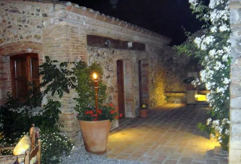 Hotel Can Carbó De Peralada