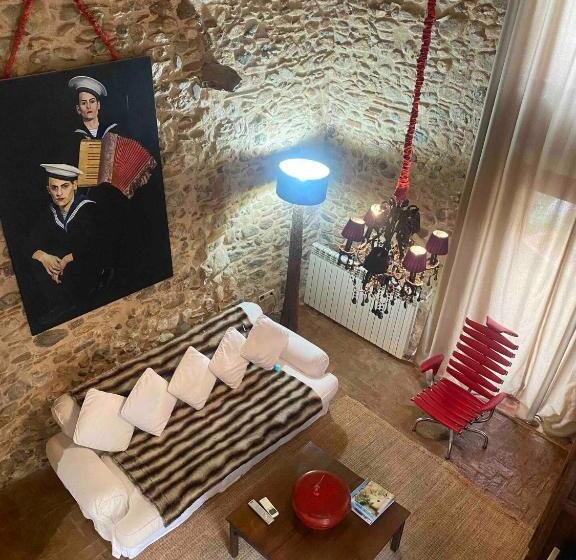 Hotel Can Carbó De Peralada