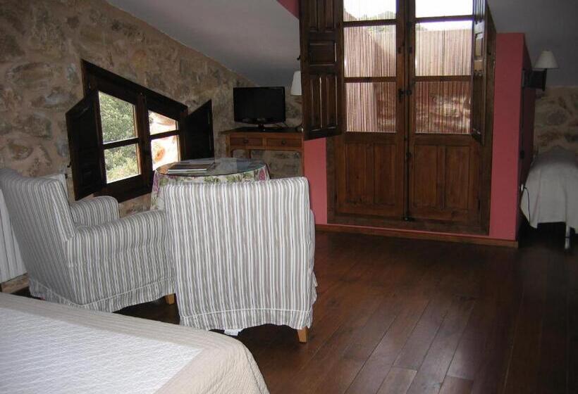 فندق De Montaña Cueva Ahumada