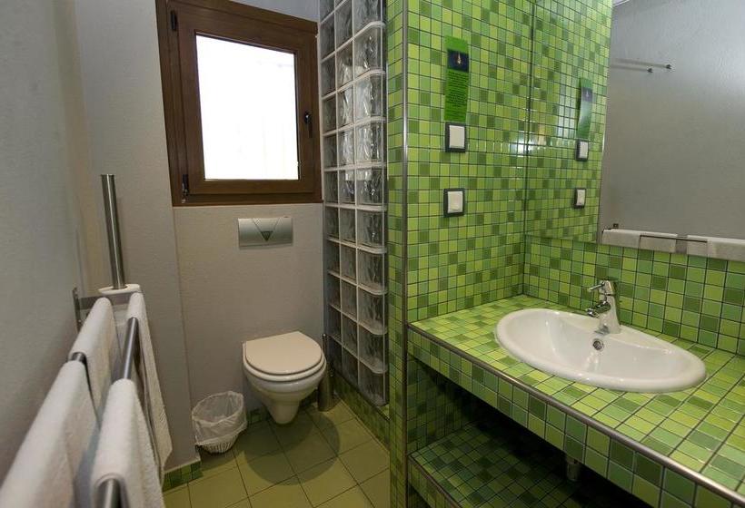 فندق Fonda Farré