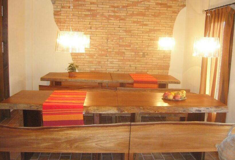 בית מלון כפרי Masia Tinet