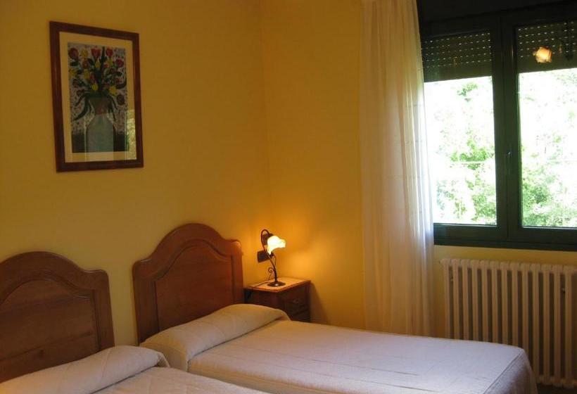 בית מלון כפרי Pontes De Gatin