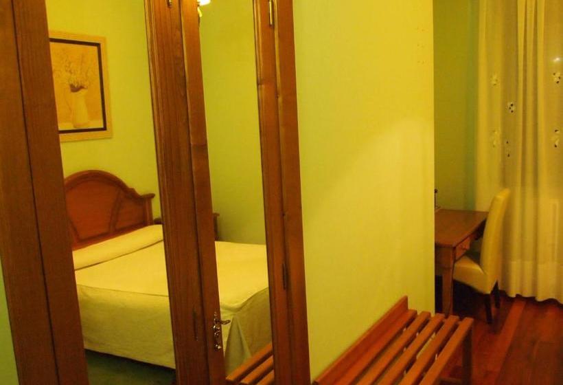 בית מלון כפרי Pontes De Gatin