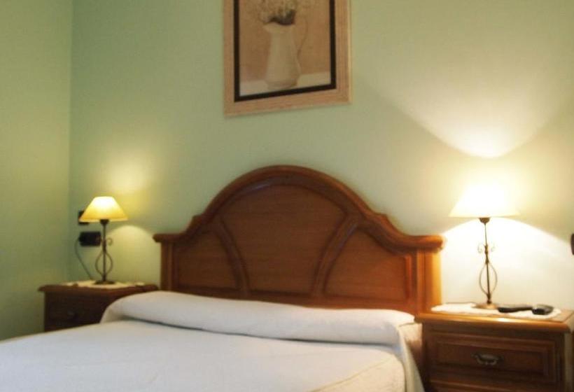 בית מלון כפרי Pontes De Gatin