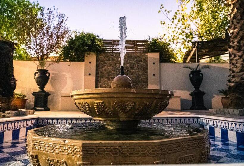 Отель Restaurante Boabdil