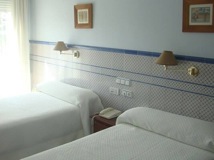 Отель Restaurante Boabdil