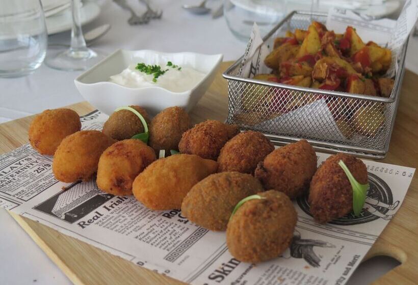 Отель Restaurante Boabdil