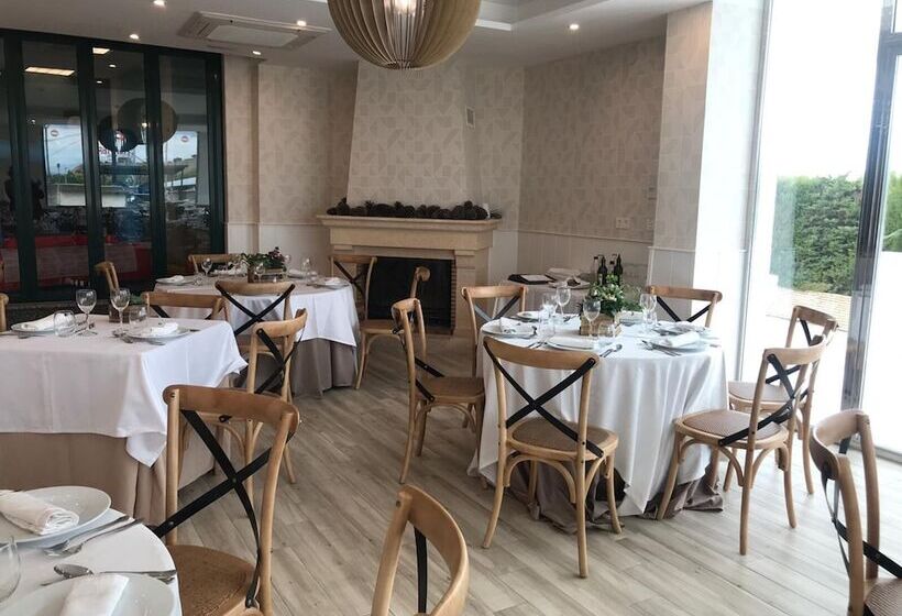 Отель Restaurante Boabdil