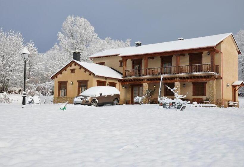 Hotel Rural Aguallevada