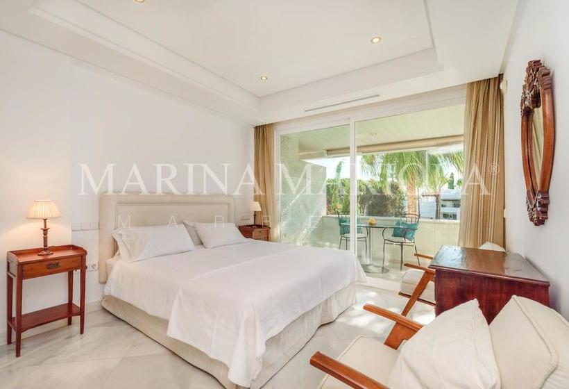 אתר נופש Marina Mariola Marbella
