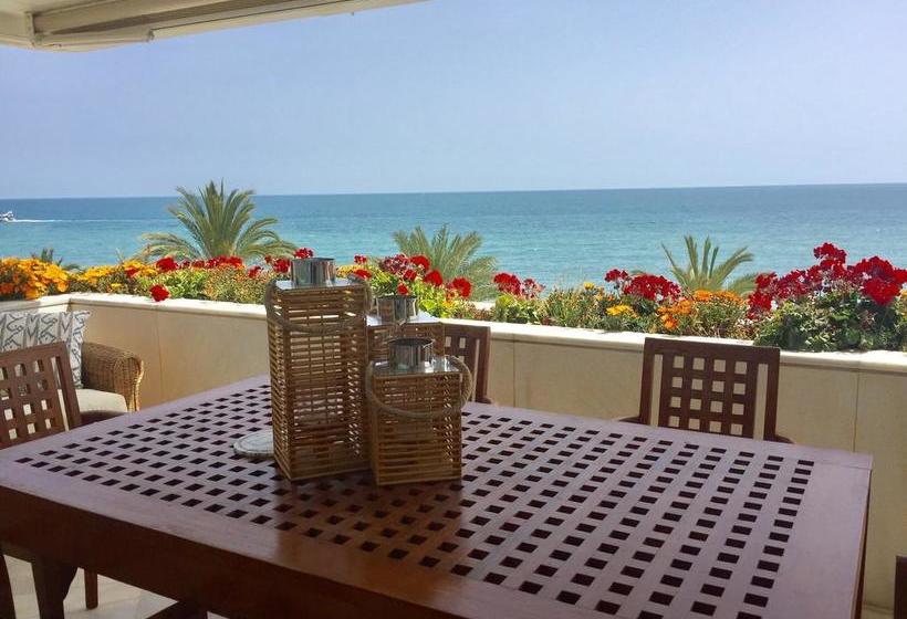 אתר נופש Marina Mariola Marbella