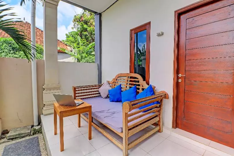 Hotelli Oyo 91717 7 L Homestay