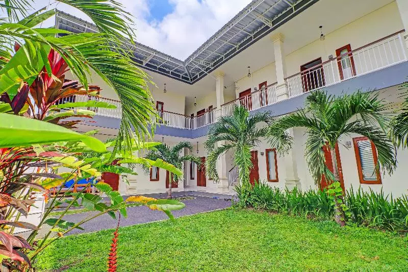 Hotelli Oyo 91717 7 L Homestay