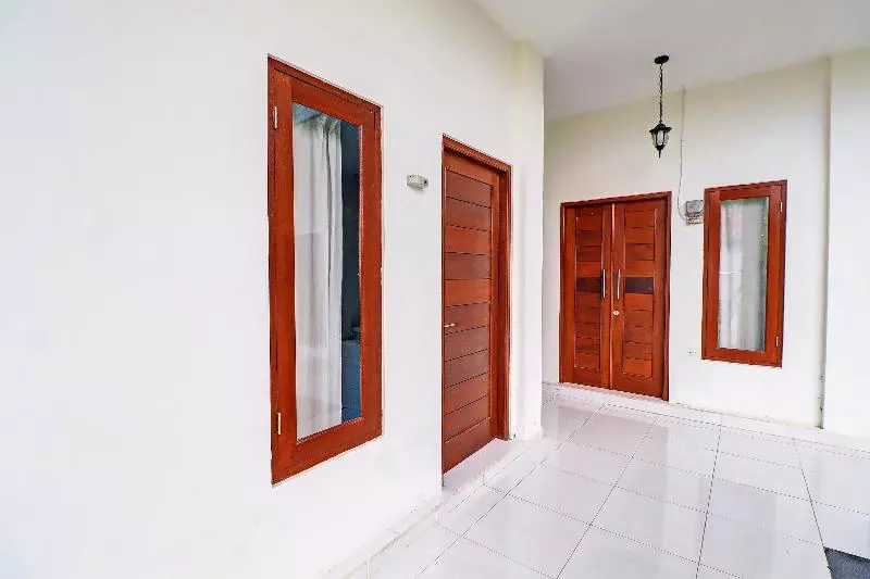 Hotelli Oyo 91717 7 L Homestay