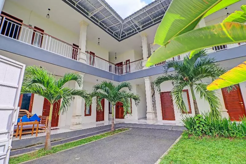 Hotelli Oyo 91717 7 L Homestay