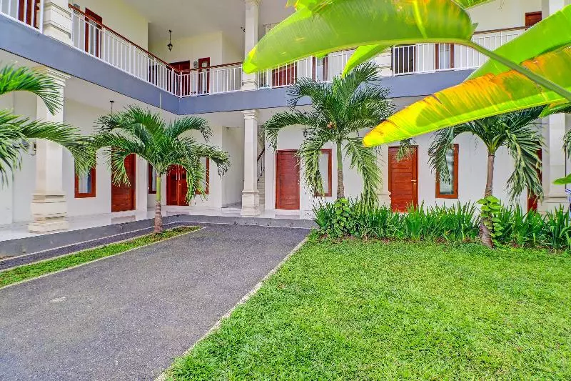 Hotelli Oyo 91717 7 L Homestay