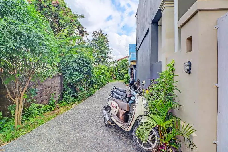 Hotelli Oyo 91717 7 L Homestay