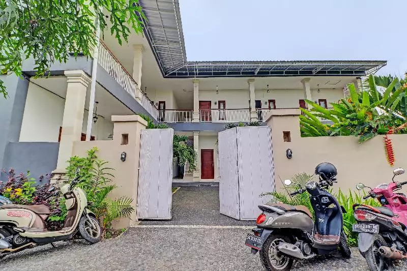 Hotelli Oyo 91717 7 L Homestay