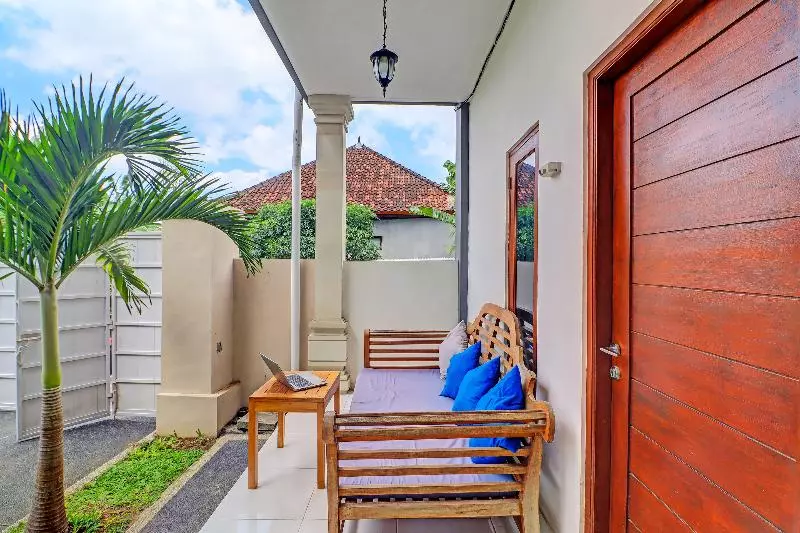 Hotelli Oyo 91717 7 L Homestay