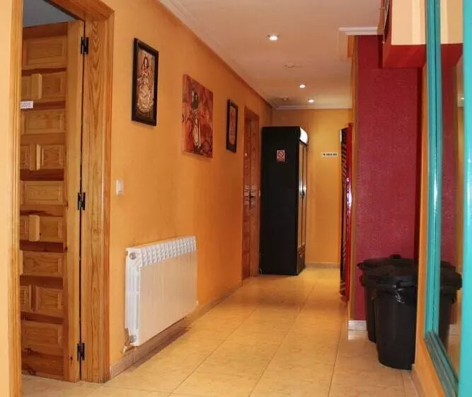 Albergue Juvenil Salamanca Hostel