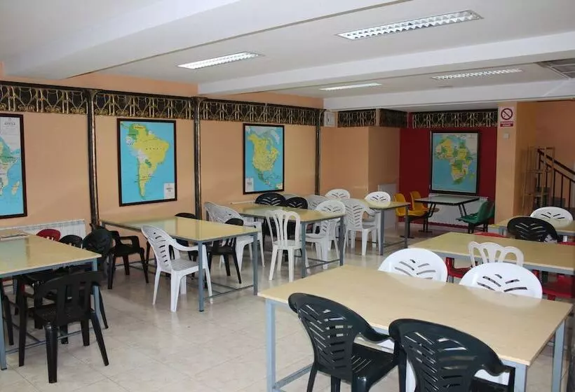Albergue Juvenil Salamanca Hostel