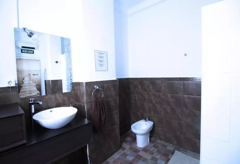 تختخواب و صبحانه Kasa Katia Guest House