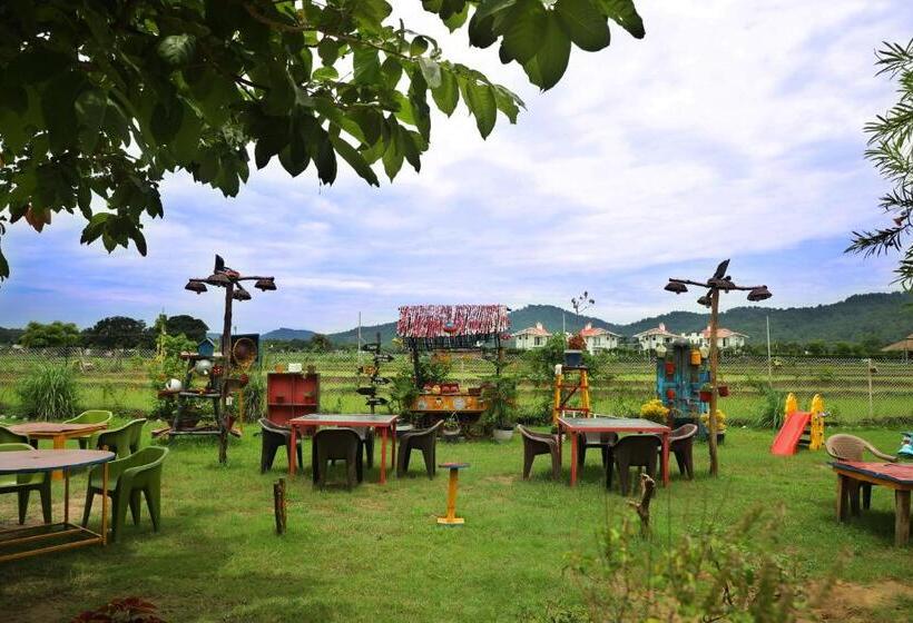 Corbett Treat Resort