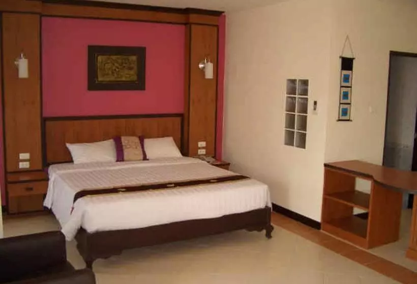 Green Palm Resort