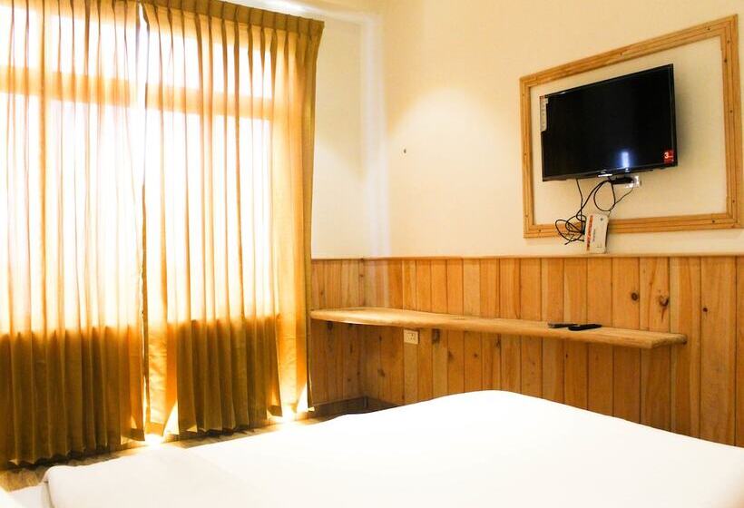 فندق Al Woodlands Residency