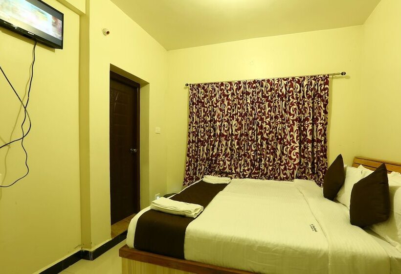 فندق Al Woodlands Residency