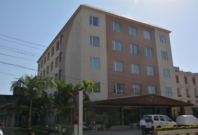 בית מלון כפרי Best Western Swing High Katra