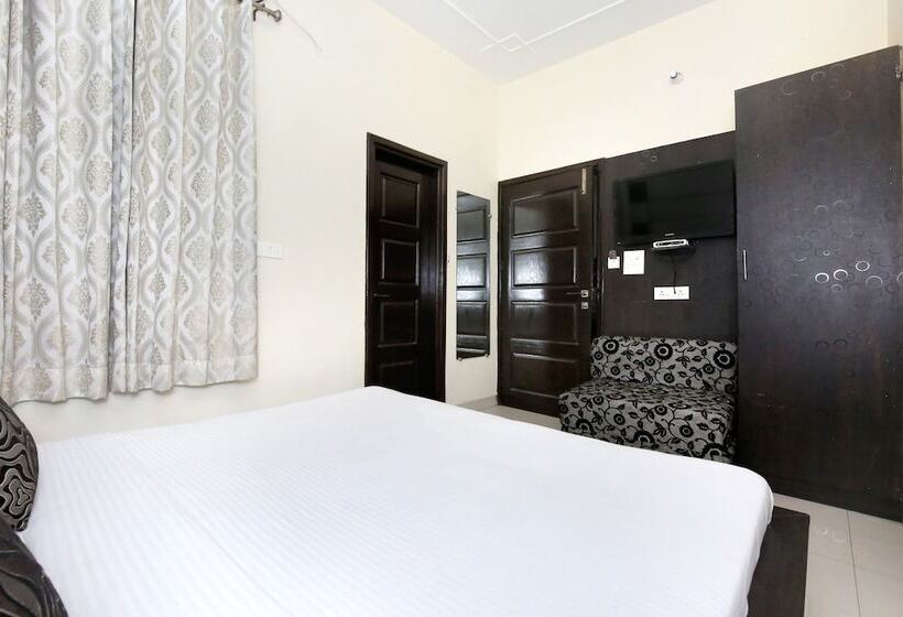 Hotel Collection O Nayyar