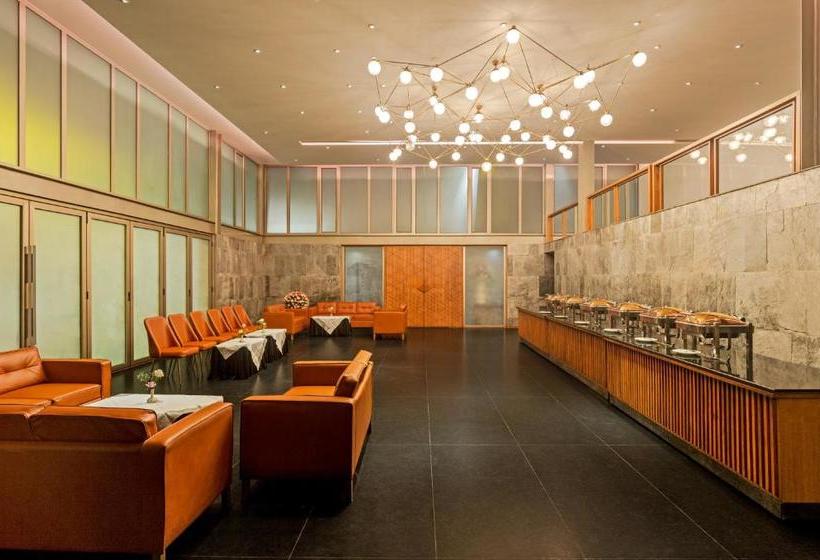 בית מלון כפרי Crystal Palace