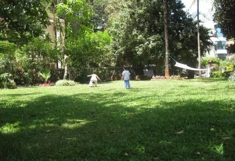 هتل Ferreira Resort