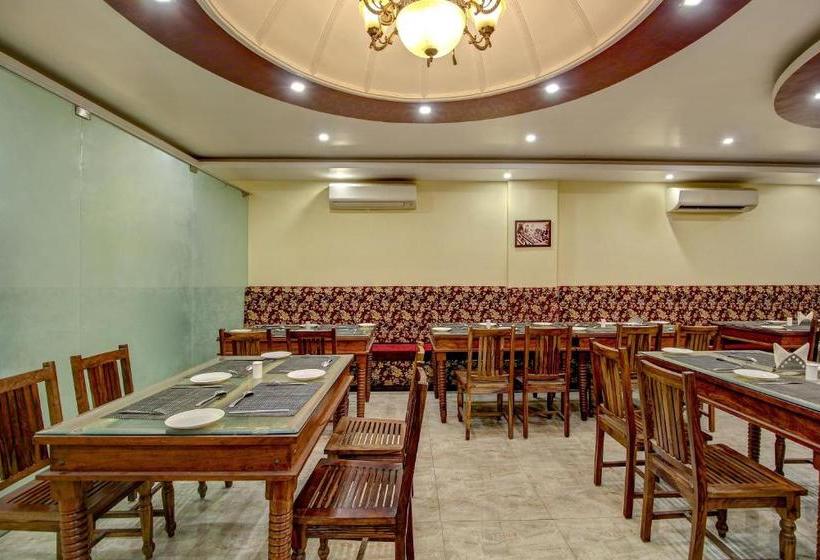 هتل Capital O 11744 Heritage Heights