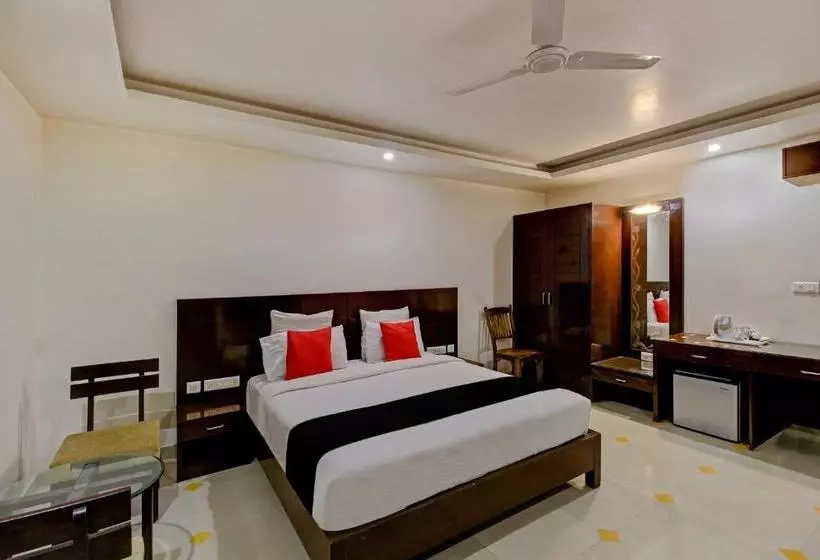 هتل Capital O 11744 Heritage Heights