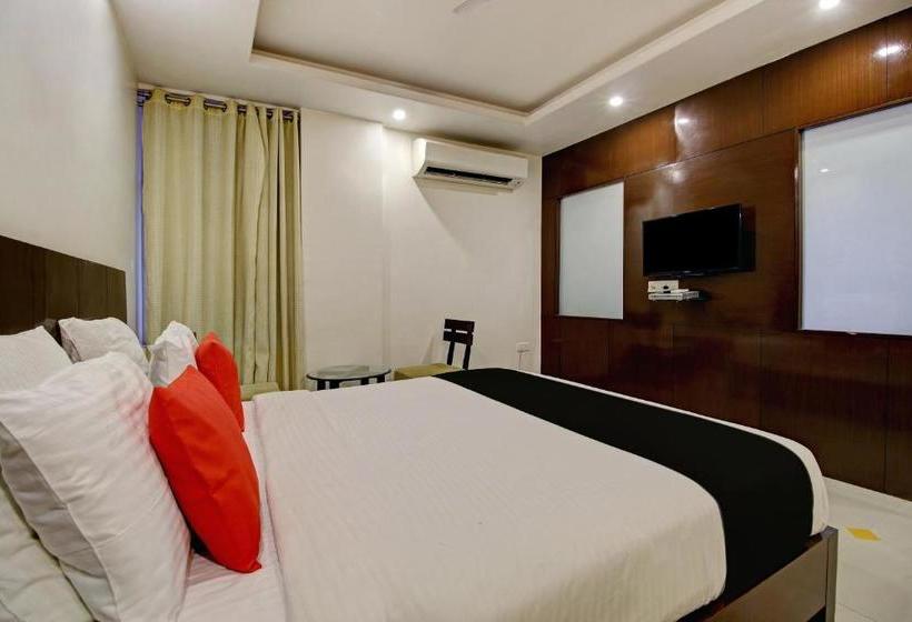 هتل Capital O 11744 Heritage Heights