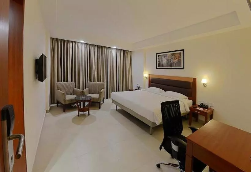 ホテル Poppys Anukula Residency Vellore