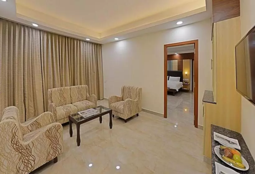 ホテル Poppys Anukula Residency Vellore