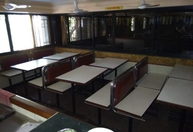 Отель Rajshree Lodging